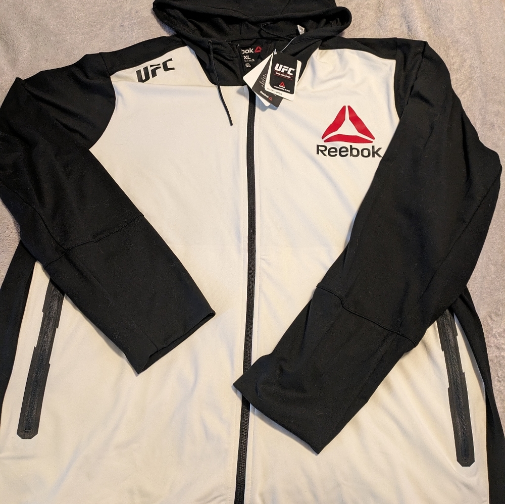 NWT UFC lightweight zip up hoodie 2XL